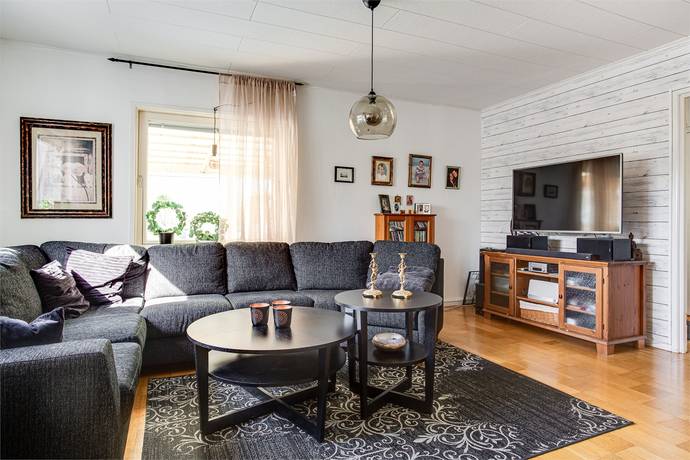 4 rum Villa på Birkagatan 36 Kungsörs kommun - bild 21