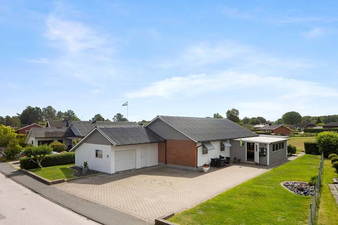 4 rum villa på Lärkvägen 25 Rosendal, Karlshamns kommun - bild 1