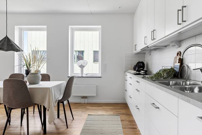 4 rum lägenhet på Packhusallén 4 D Tullholmsviken, Karlstads kommun - bild 1