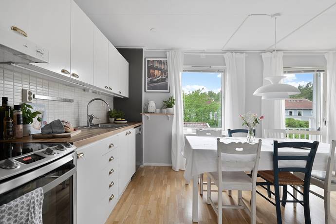 3 rum lägenhet på Vegagränd 4 Skälby, Järfälla kommun - bild 2