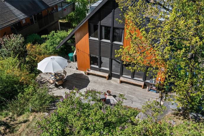 5 rum villa på Sandviksvägen 24 Hässelby Södra Villastad, Stockholms kommun - bild 1