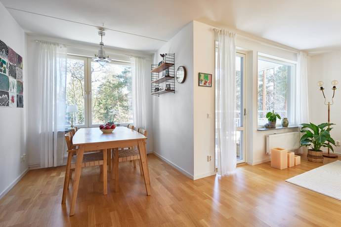 3 rum Lägenhet på Lövskogsvägen 3 Tyresö Skogsstad Tyresö kommun - bild 12