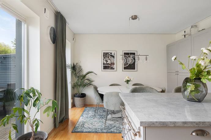 6 rum Parhus på VENDELGRÄND 4 Skälby Järfälla kommun - bild 8