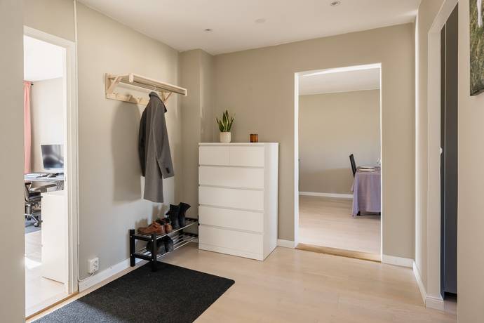 3 rum Lägenhet på Rosenhagavägen 4B  Rosenhaga Skövde kommun - bild 3