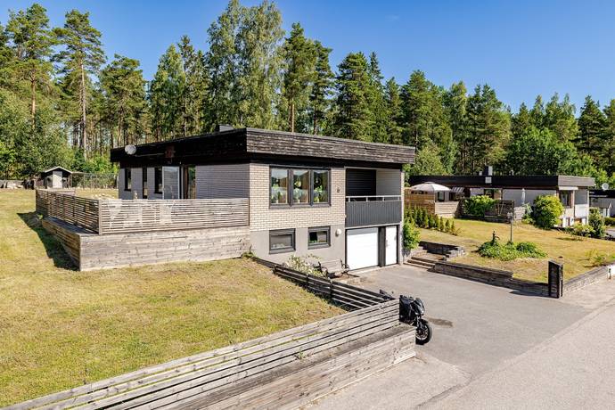 4 rum villa på Utsiktsgatan 6 Helgenäs, Västerviks kommun - bild 1