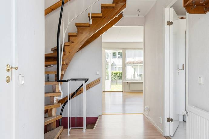 4 rum radhus på Skillnadsgatan 8D Lilla Edet Centrum, Lilla Edets kommun - bild 5