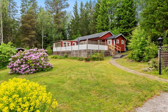 3 rum vinterbonat fritidshus på Långkärrsvägen 10 Björknäs, Norrtälje kommun - bild 1