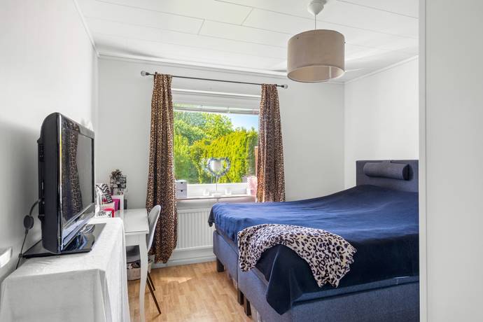 5 rum Radhus på Storskiftesvägen 22 Botkyrka -  Alby Botkyrka kommun - bild 25