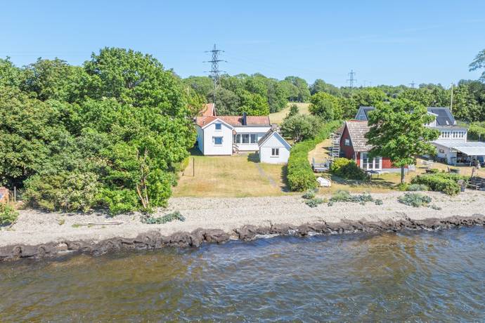 5 rum vinterbonat fritidshus på Degerhamnsvägen 4 Degerhamn, Mörbylånga kommun - bild 1
