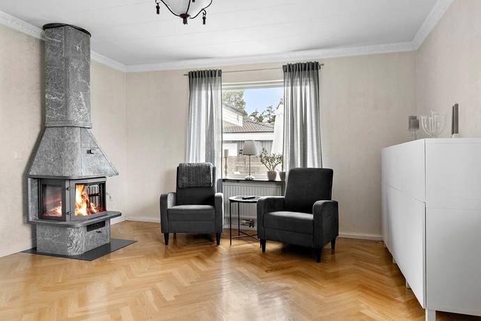 5 rum villa på Skillnadsgatan 41 Eriksro, Trollhättans kommun - bild 5