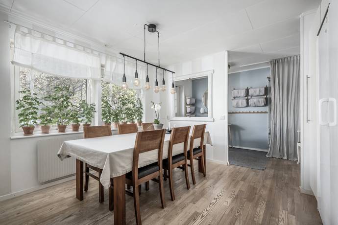 5 rum Radhus på Tungelstavägen 162 Tungelsta Haninge kommun - bild 6