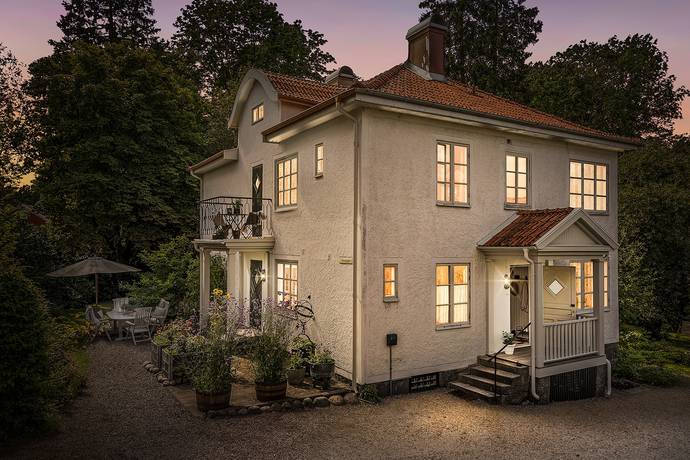 8 rum villa på Köpmansgatan 3 Klinten, Alingsås kommun - bild 2