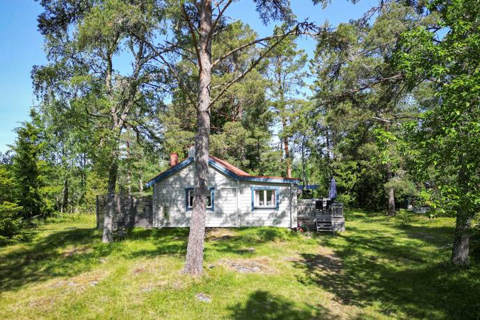 3 rum fritidshus på Skatvägen 26 Stenskär, Östhammars kommun - bild 1