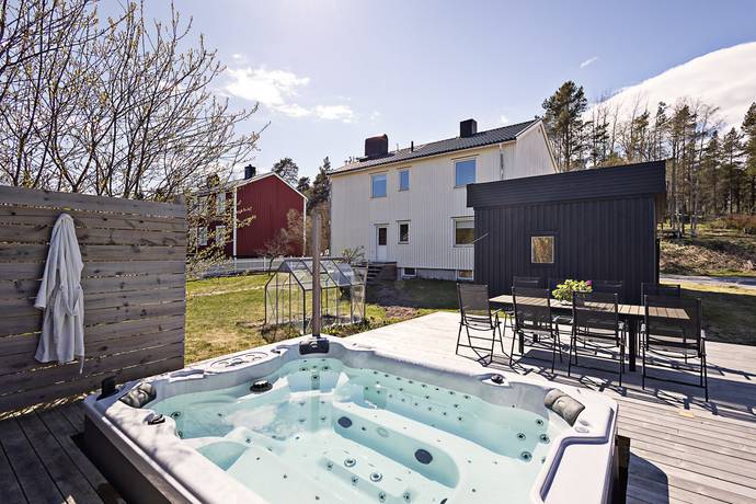 6 rum villa på Persgatan 24 Holmsund, Umeå kommun - bild 1