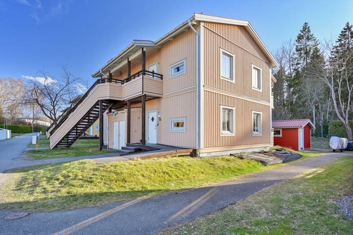4 rum Lägenhet på Tolanvägen 56 Odenslunda Upplands Väsby kommun - bild 1
