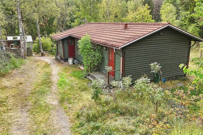 3 rum fritidshus på Svedlandsvägen 8 Mariefred Edeby, Strängnäs kommun - bild 1