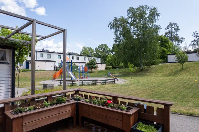 5 rum Radhus på Våruddsringen 60 Skärholmen - Vårberg Stockholms kommun - bild 31