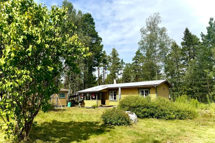 3 rum fritidshus på Hensta 23 Hensta, Eskilstuna kommun - bild 1