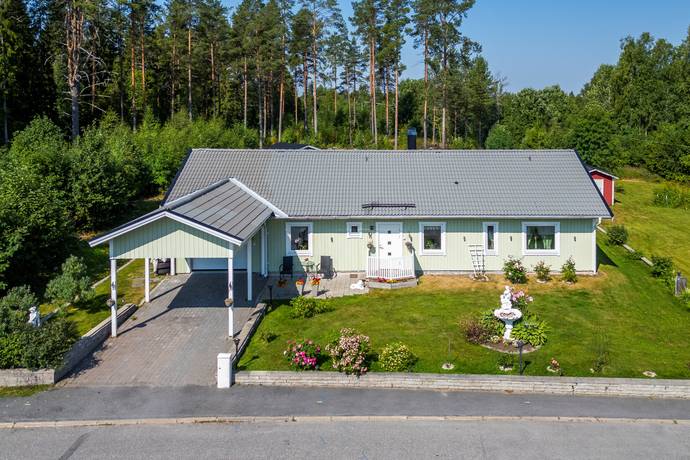 5 rum villa på Brännavägen 13 Hörnefors, Umeå kommun - bild 1