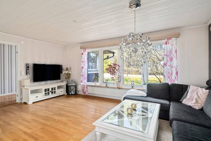 7 rum Villa på Söderbytorpsvägen 111 Märsta - Nordöstra Sigtuna kommun - bild 14