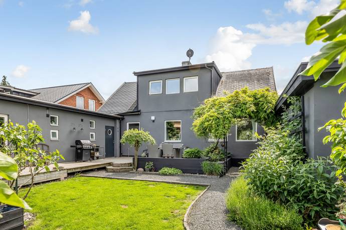8 rum villa på Norregatan 10 Anderslöv, Trelleborgs kommun - bild 1