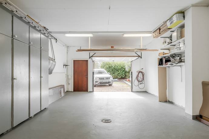 8 rum Villa på Albertsvägen 73B Trollhättan Trollhättans kommun - bild 45