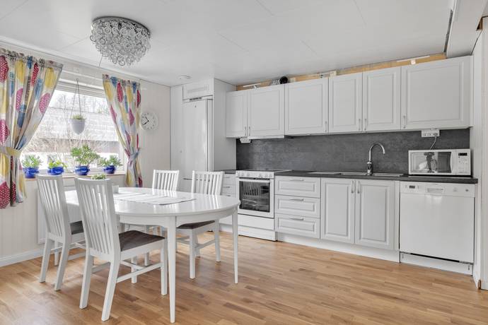 2 rum Gård med jordbruk på Tranbyn Ränniln 112 Alunda Östhammars kommun - bild 12