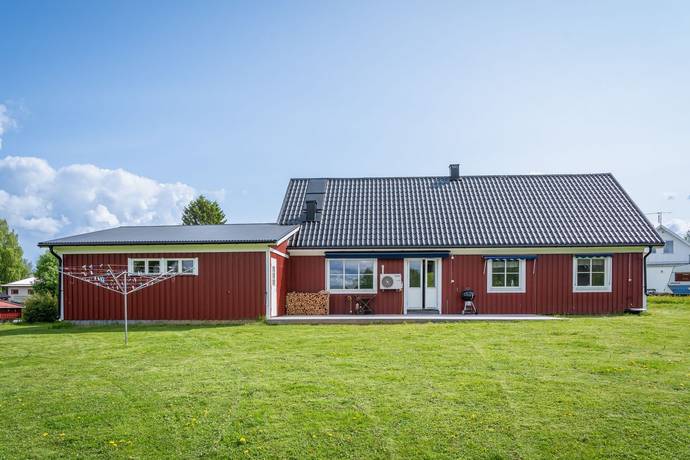8 rum Villa på Bäckstigen 15 Svensbyn Piteå kommun - bild 3