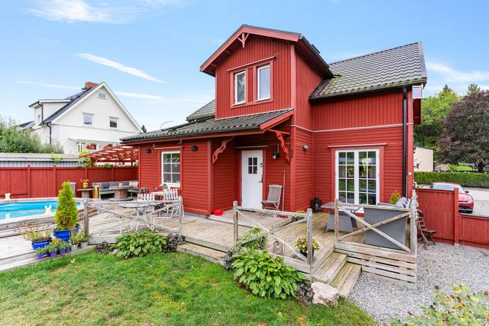 4 rum villa på Rosenhällsgatan 33 Snopptorp, Eskilstuna kommun - bild 2