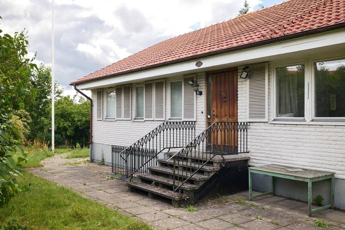 4 rum villa på Åsagatan 2 Rockneby, Kalmar kommun - bild 1