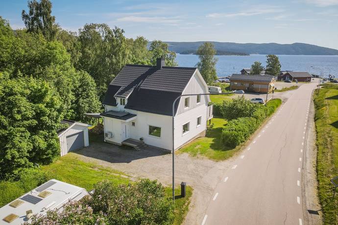 Köpmanholmsvägen 8, Köpmanholmen, Örnsköldsviks kommun