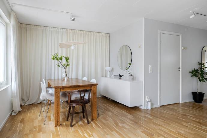 6 rum Villa på Mäster Henriks allé 3C Viby Sollentuna kommun - bild 12
