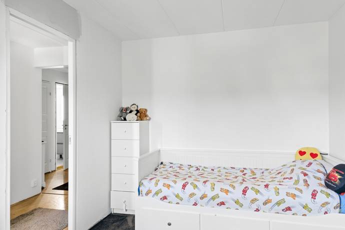 5 rum Radhus på Storskiftesvägen 22 Botkyrka -  Alby Botkyrka kommun - bild 13