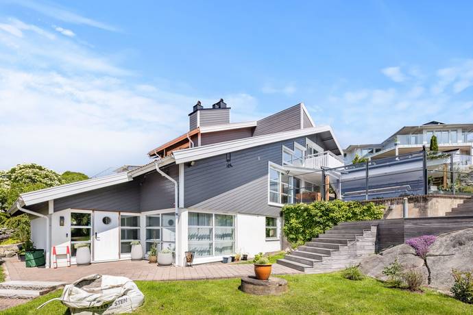 8 rum villa på Tjuvdalsvägen 15 Näset, Göteborgs kommun - bild 3