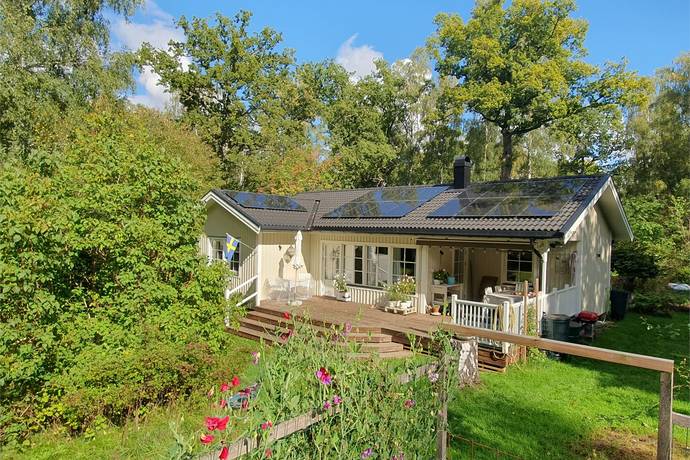 3 rum vinterbonat fritidshus på Mjölkövägen 17 Skärgården, Österåkers kommun - bild 1
