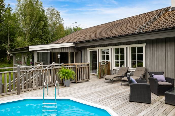 6 rum villa på Hälleby 609 Hälleby, Örebro kommun - bild 1
