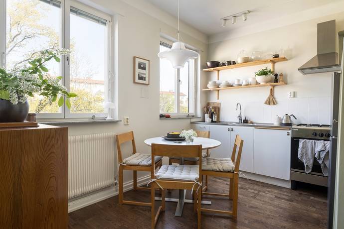 1 rum lägenhet på Kransbindarvägen 49, vån 3/3 Midsommarkransen/Telefonplan, Stockholms kommun - bild 3