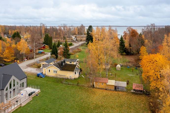 Sundsviksvägen 8, Glanshammar, Örebro kommun