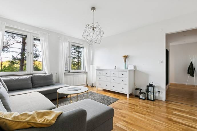 Storvretsvägen 51, Skogås, Huddinge kommun
