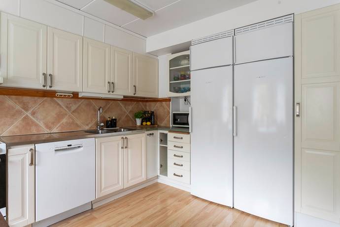 3 rum radhus på Smaragdgången 13 Stenby, Eskilstuna kommun - bild 4