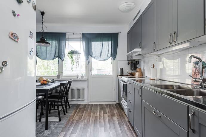 2 rum Lägenhet på Hjelmarsrörsgatan 18B Falköpings kommun - bild 4