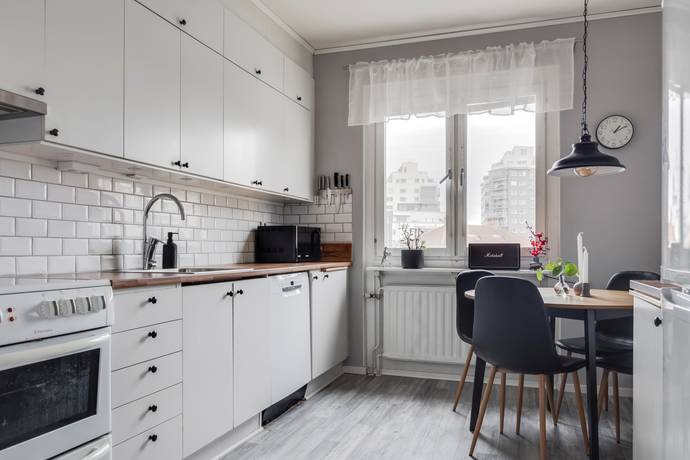 2 rum lägenhet på Sidvallsgatan 7 Sörby/Eklunda, Örebro kommun - bild 2