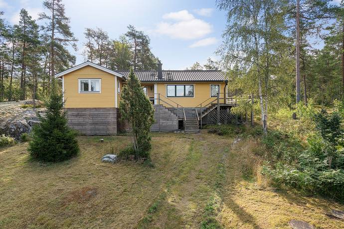 5 rum vinterbonat fritidshus på Domherrestigen 20 Vätö, Norrtälje kommun - bild 1