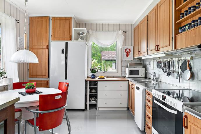 4 rum villa på Ringvägen 18 Hallstavik, Norrtälje kommun - bild 3