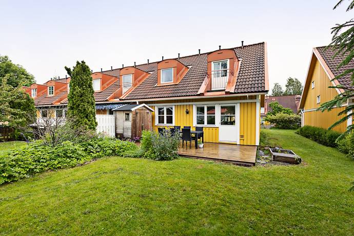 5 rum radhus på Ystarvägen 99 Ersboda, Umeå kommun - bild 1