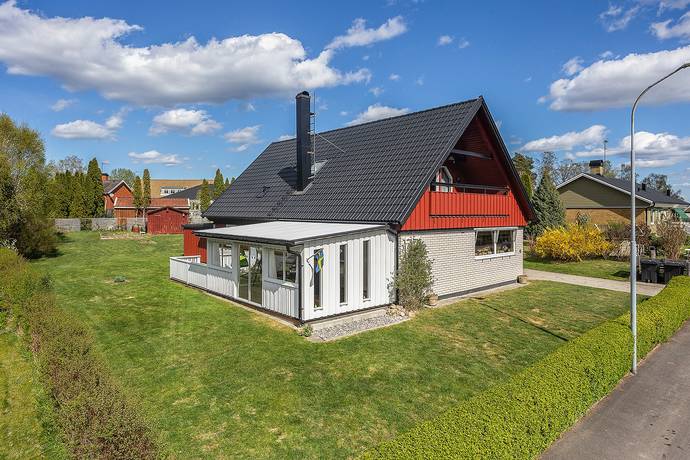 6 rum villa på Ringsbergsgatan 18 Hovmantorp, Lessebo kommun - bild 2