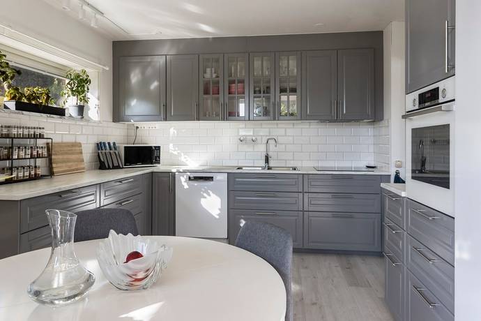 Ringduvegatan 143, Fredriksberg/ Råby, Västerås kommun