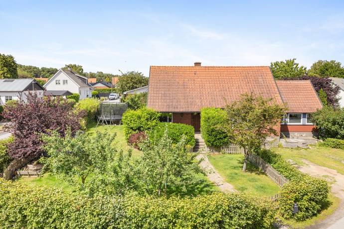 6 rum villa på Hemvägen 18 Köpingebro, Ystads kommun - bild 1
