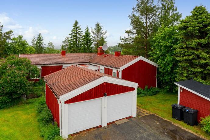 8 rum villa på Platsvägen 13 Lövånger, Skellefteå kommun - bild 1