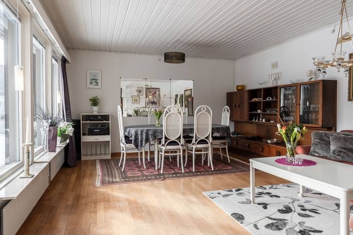 6 rum Villa på Karagangatan 5 Ursviken Skellefteå kommun - bild 9